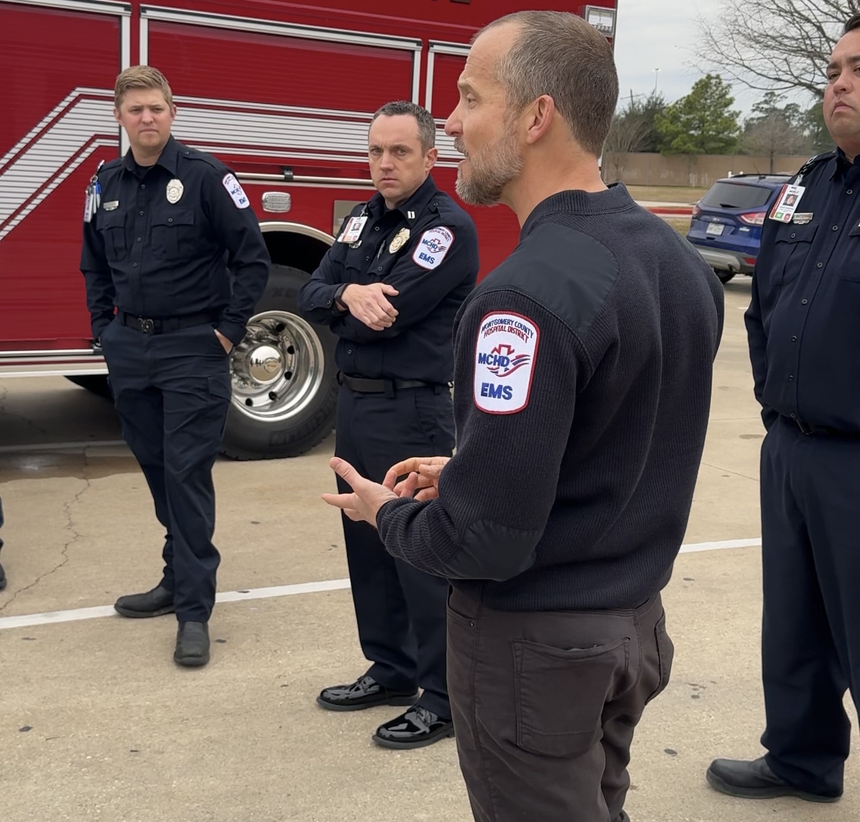 Screenshot First responders in ambulance